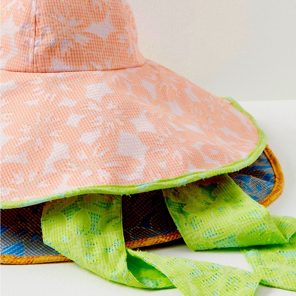 Free People | Field Day Jacquard Bucket Hat - Picture 2 of 2